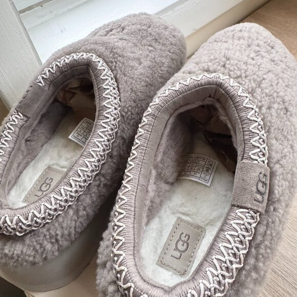New UGG Tazz Maxi Curly Shearling Platform Slippers Smoke Plum Grey Womens 8 - Picture 12 of 16